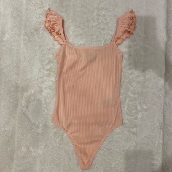 Aritzia Sunday Best Bodysuit - Picture 1 of 6